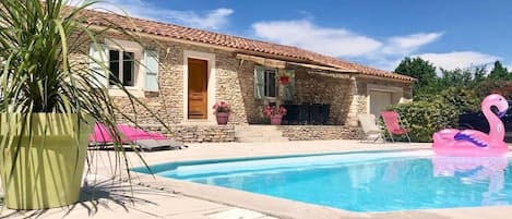 Piscine extérieure, piscine chauffée