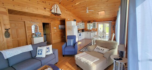 Water View Cottage With A/C In Quiet Location, Close To Amazing Beaches