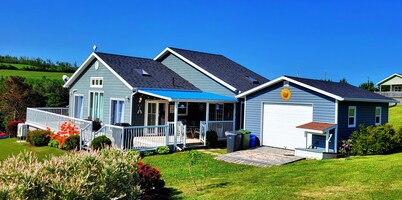 Water View Cottage With A/C In Quiet Location, Close To Amazing Beaches