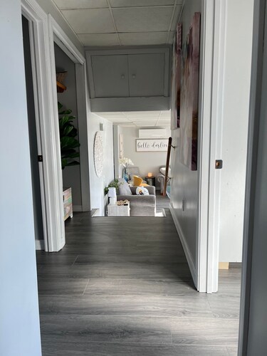 3-Bedroom w/Attached Garage