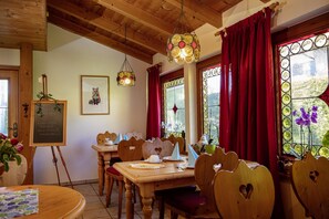 Daily buffet breakfast (EUR 22 per person)