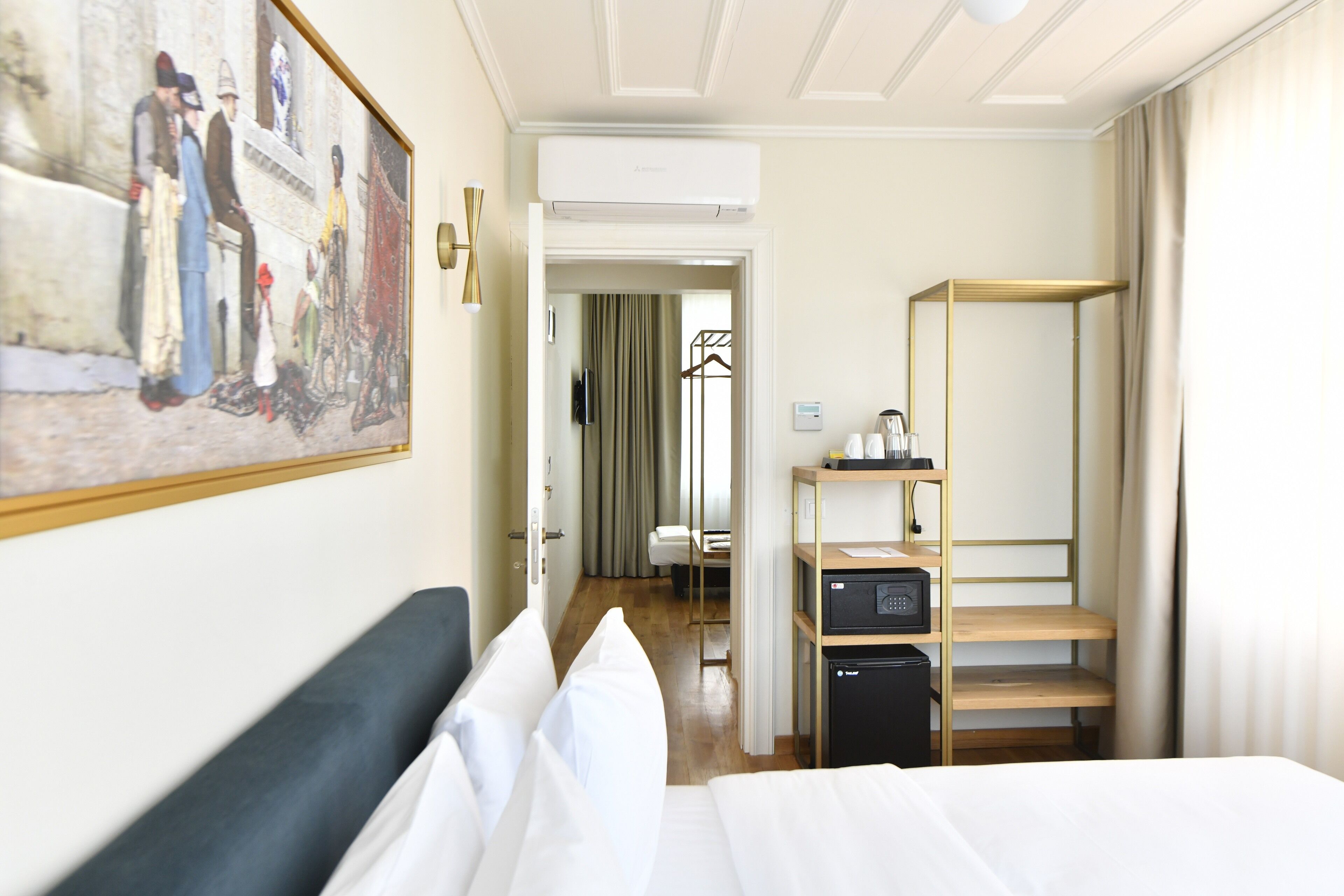 minibar, in-room safe, blackout curtains, iron/ironing board