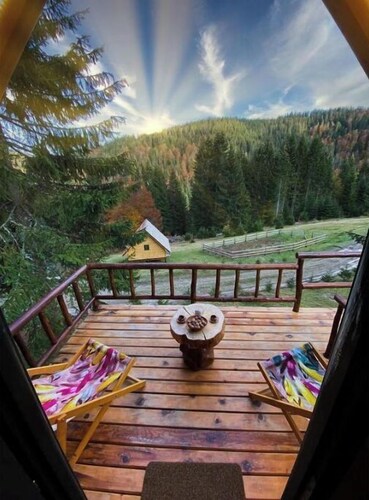 Amazing valley view bungalow for 3people