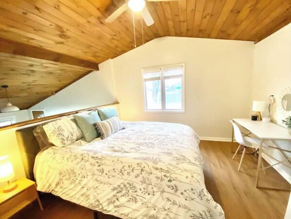 1 Schlafzimmer, Schreibtisch, WLAN