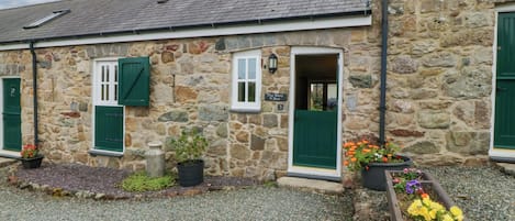 Cottage | Exterior