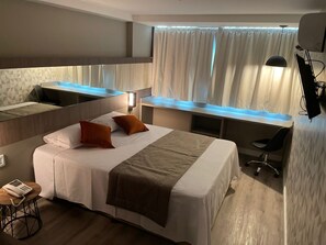 Ropa de cama de alta calidad y minibar