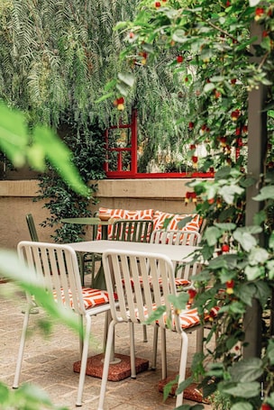 Terrace/patio. Hotel Le Mosaïque