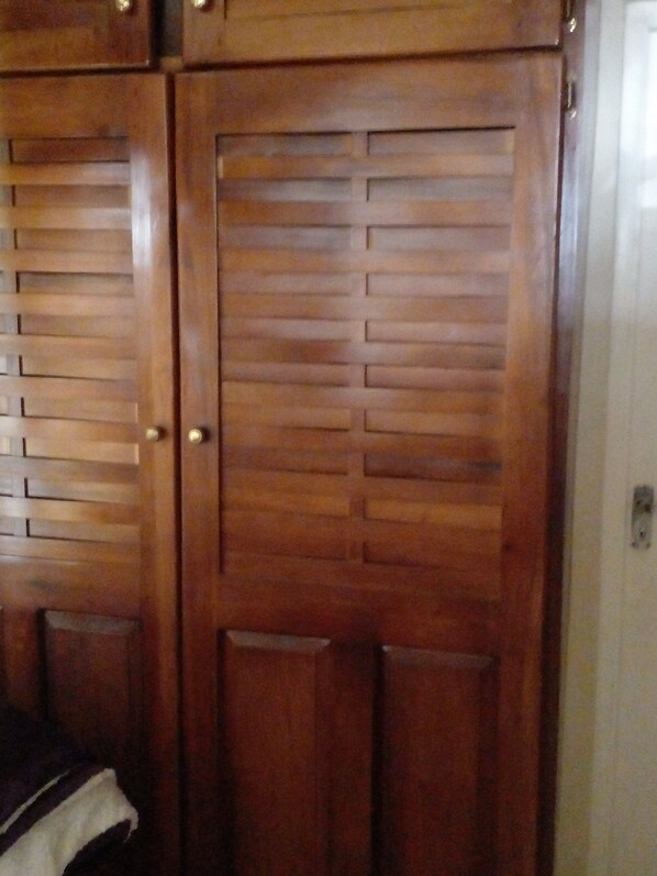 Interior - Happy and comfortable home- just 4 minutes from the river (Montego Bay)