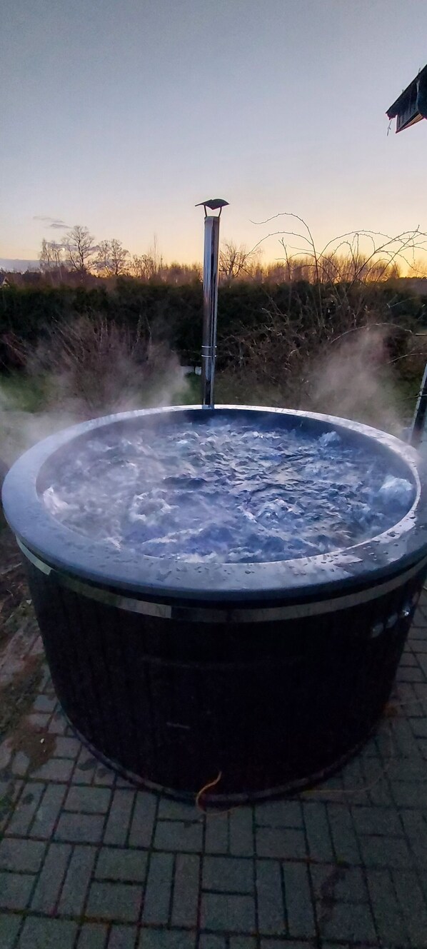 Baignoire à remous extérieure