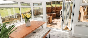 2 Salt Cottage