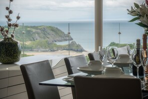 Luxury House | Living area