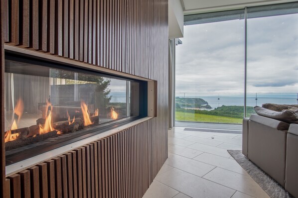 Luxury House | Living area