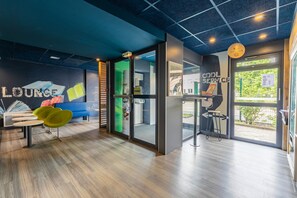 Lobby lounge - B&B HOTEL Strasbourg Nord Schiltigheim (Schiltigheim)