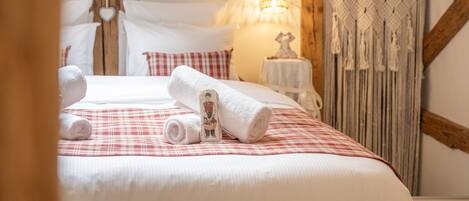 1 slaapkamer, een strijkplank/strijkijzer, reisbedje, gratis wifi