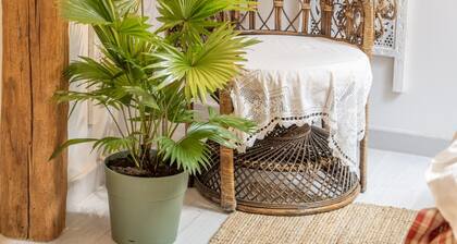 Charming romantic 4-star loft with private garage