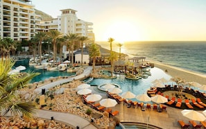 حمّام سباحة خارجي، حمّام سباحة مُدفَّأ