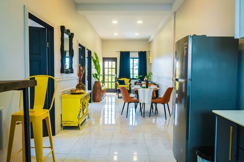 Cosy & Quirky Wolf Apartment