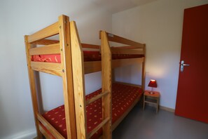 2 bedrooms, wheelchair access