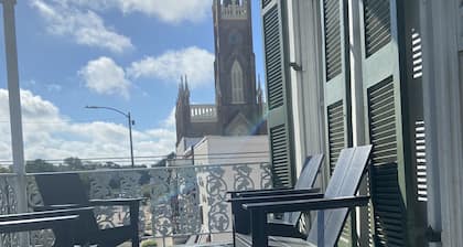 Stunning 3 BR/3 BA loft apartment w/balcony overlooking historic downtown!