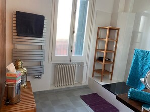 Interior - Mer et Montagne recreation in the center of Perpignan (perpignan)