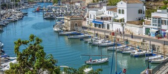 Villa Acuario by Villa Plus