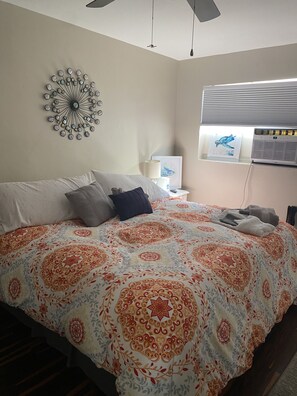 1 chambre, bureau, Wi-Fi gratuit, draps fournis