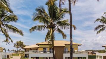 Basic Villa | Exterior