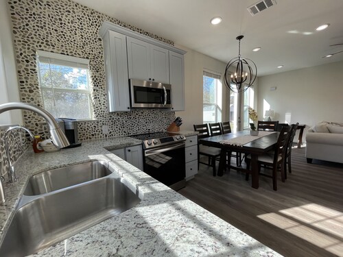 Country Oasis - Entire Home