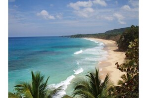 Beach - Comfortable 2-Bedroom Apartment Near The Beach (Puerto Plata)