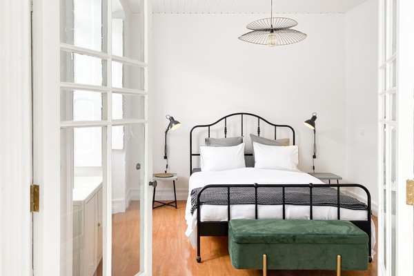 Bedroom - Queen Bed