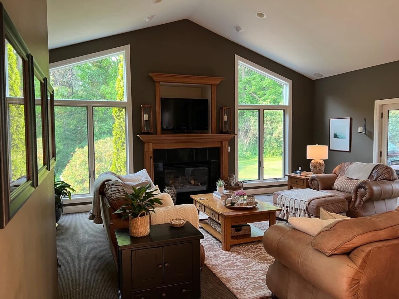 Very Luxurious and Secluded Home on 4 acres - Great for Cross Fit Games 2023!
