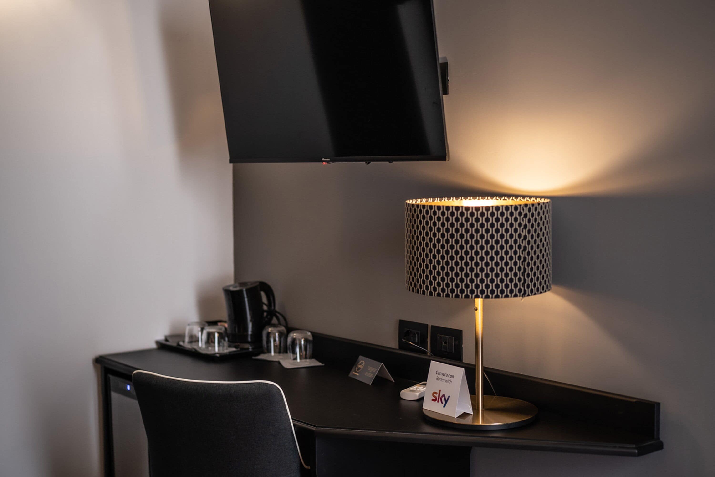 deluxe room | 1 bedroom, premium bedding, down duvets, memory-foam beds