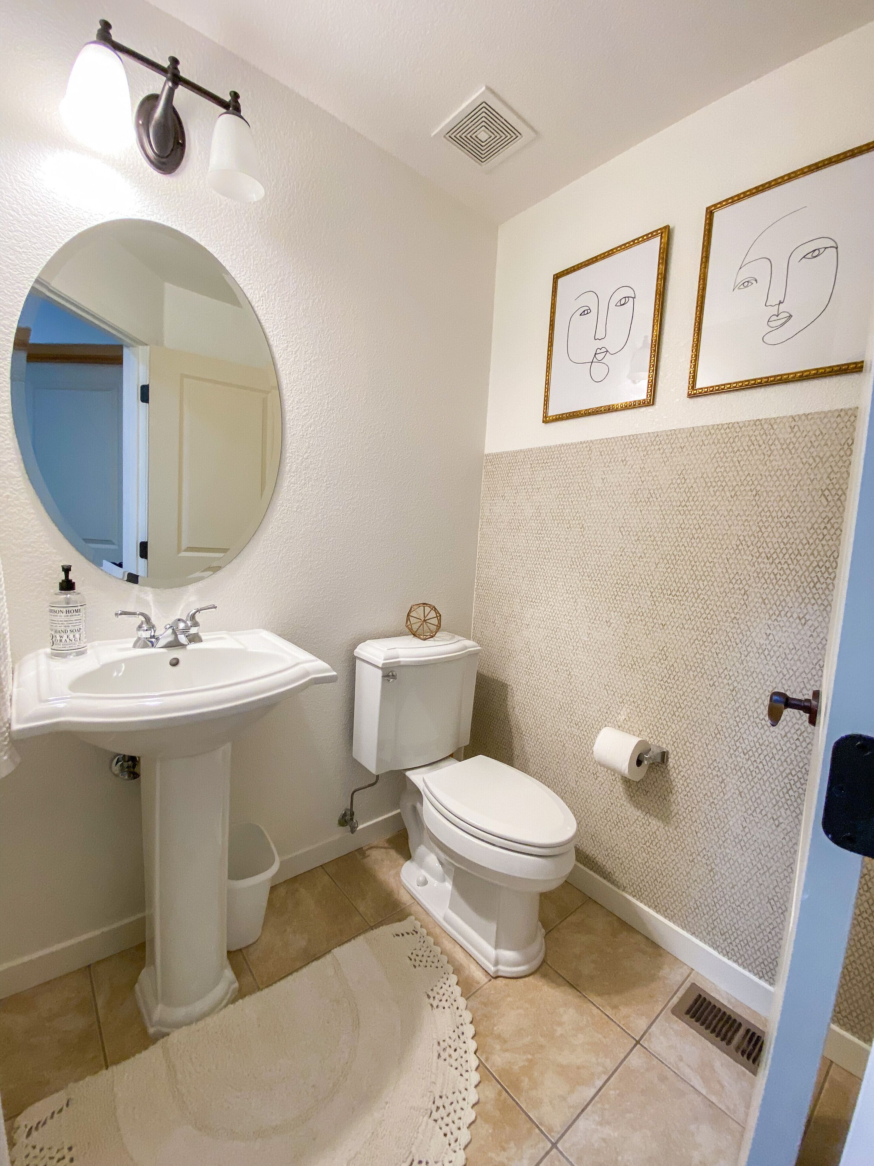 Sparkling Running Y Tree Top Condo with Spectacular Views - Close to Crater Lake