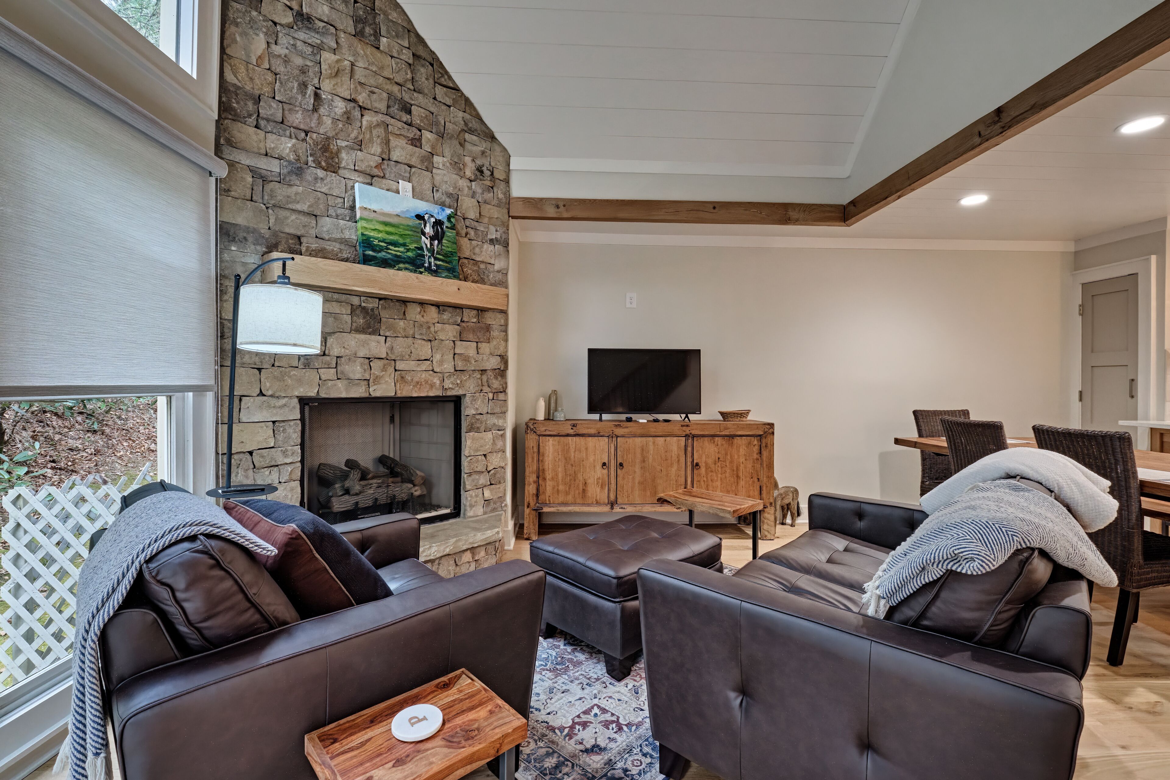 Newly Updated Unit in Chestnut Ridge! - Oakstone