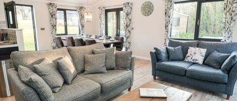 Casa rural | Sala d'estar | Televisor i consola de videojocs