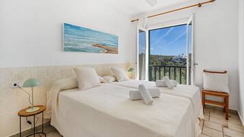 4 bedrooms, free WiFi, bed sheets