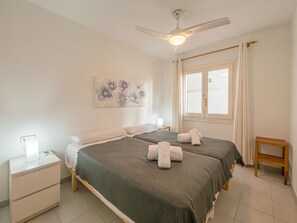 4 bedrooms, free WiFi, bed sheets