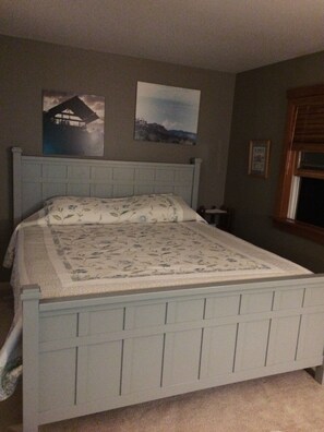 6 habitaciones, tabla de planchar con plancha, wifi y ropa de cama 