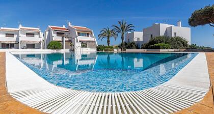 Cozy 2 bedroom flat with swimming pool and wifi