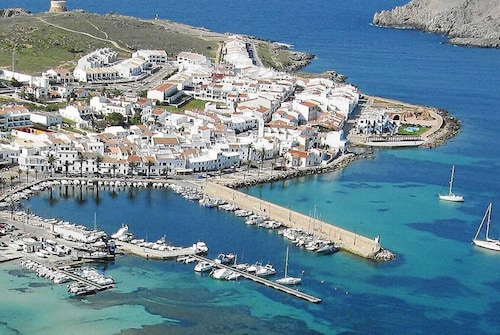 3 Bedroom Apartment, with great sea views