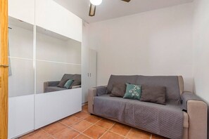 Televisie en een open haard