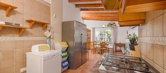 VILLA MICA  Cheerful 3 bedroom villa with pool and A/C