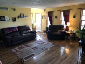 Smart TV, fireplace, video games, DVD player