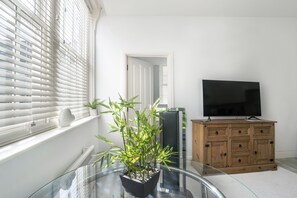 Appartement Supérieur, salle de bains privée | Intérieur