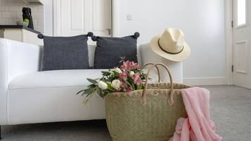 Superior Apartment, Private Bathroom | Interior