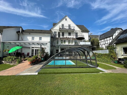 Pino24 Petit vacation apartment 34 sqm max. 4 pers. with pool and sauna, central location