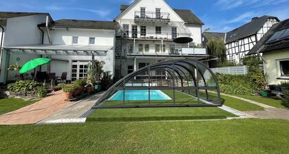 Pino24 Petit vacation apartment 34 sqm max. 4 pers. with pool and sauna, central location