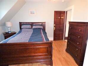 6 bedrooms, free WiFi, bed sheets