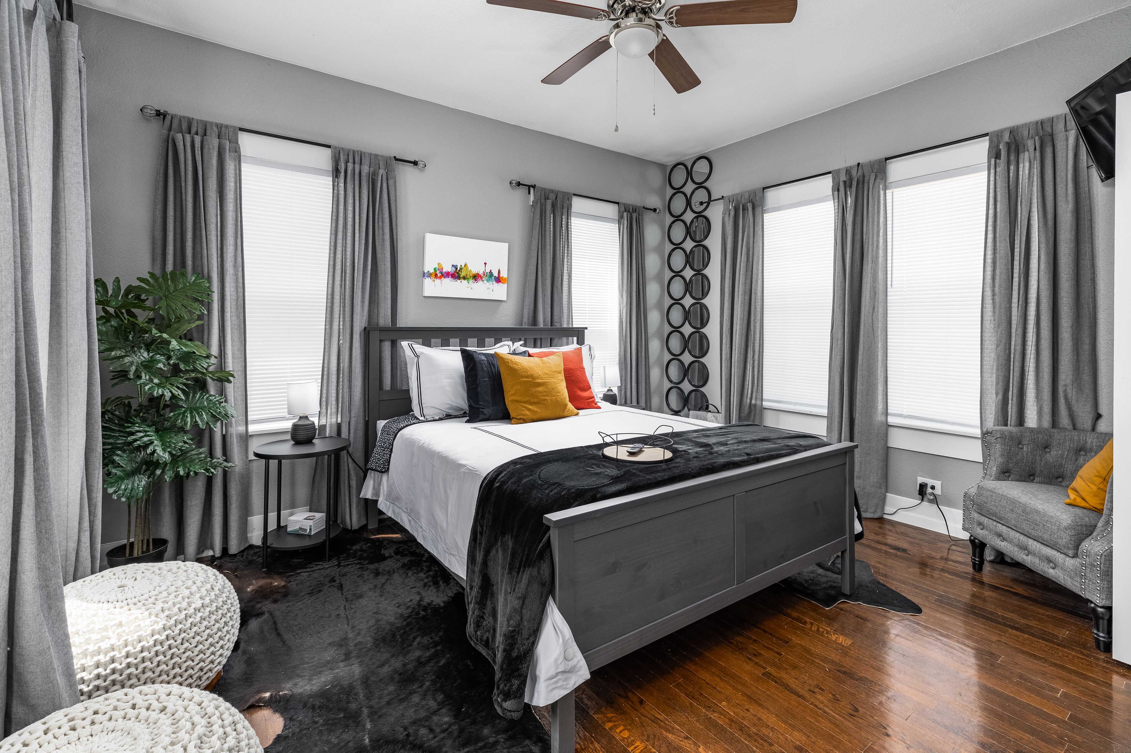 2 sovrum, skrivbord, strykjärn/strykbräda och gratis wi-fi