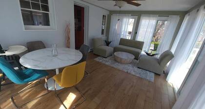 Beautiful Village 2BR loaded with extras
